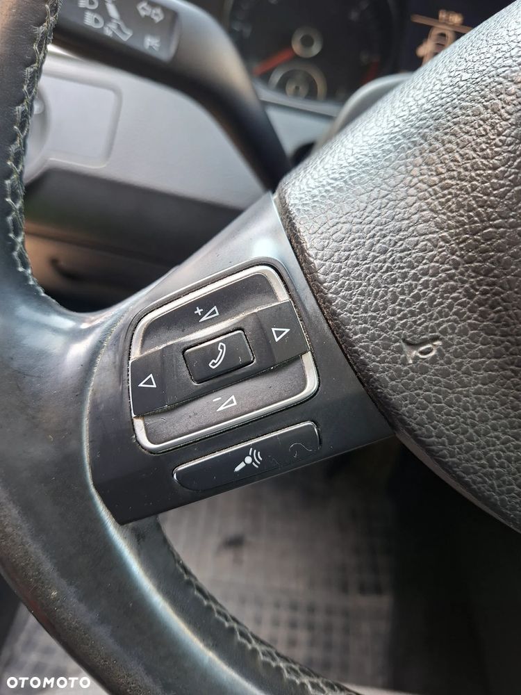 Volkswagen Passat 2.0 TDI DPF Comfortline - 20
