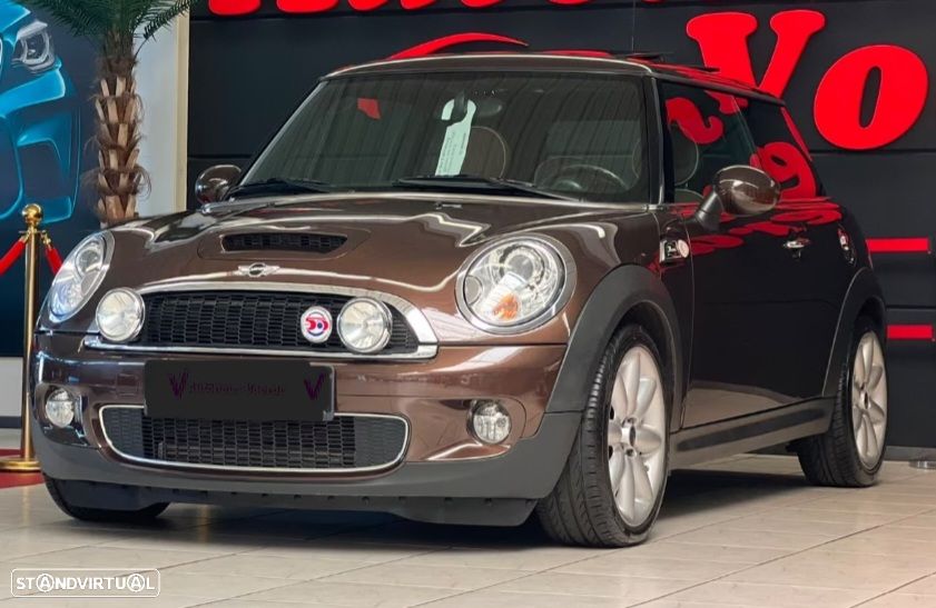 MINI 3 Portas Cooper D - 2