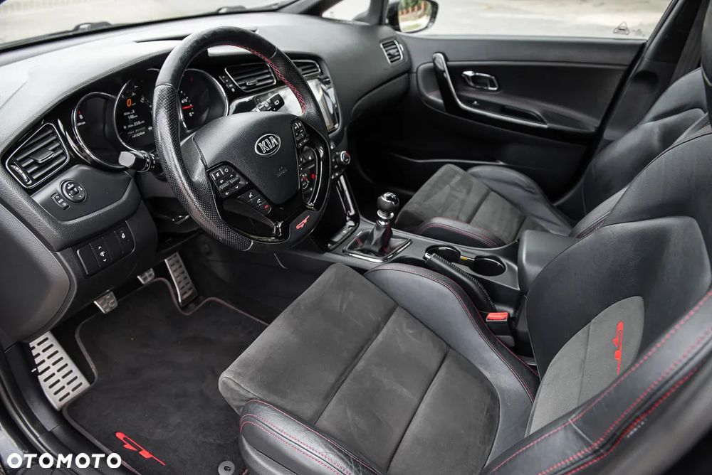 Kia Ceed 1.6 T-GDI GT-Track - 16