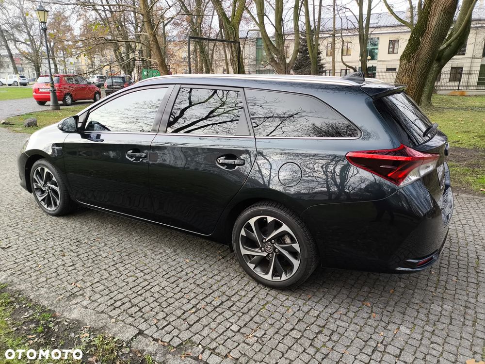 Toyota Auris - 17