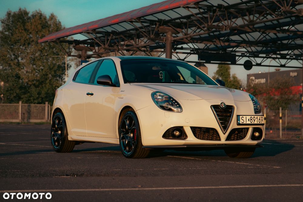 Alfa Romeo Giulietta 2014 photo 5