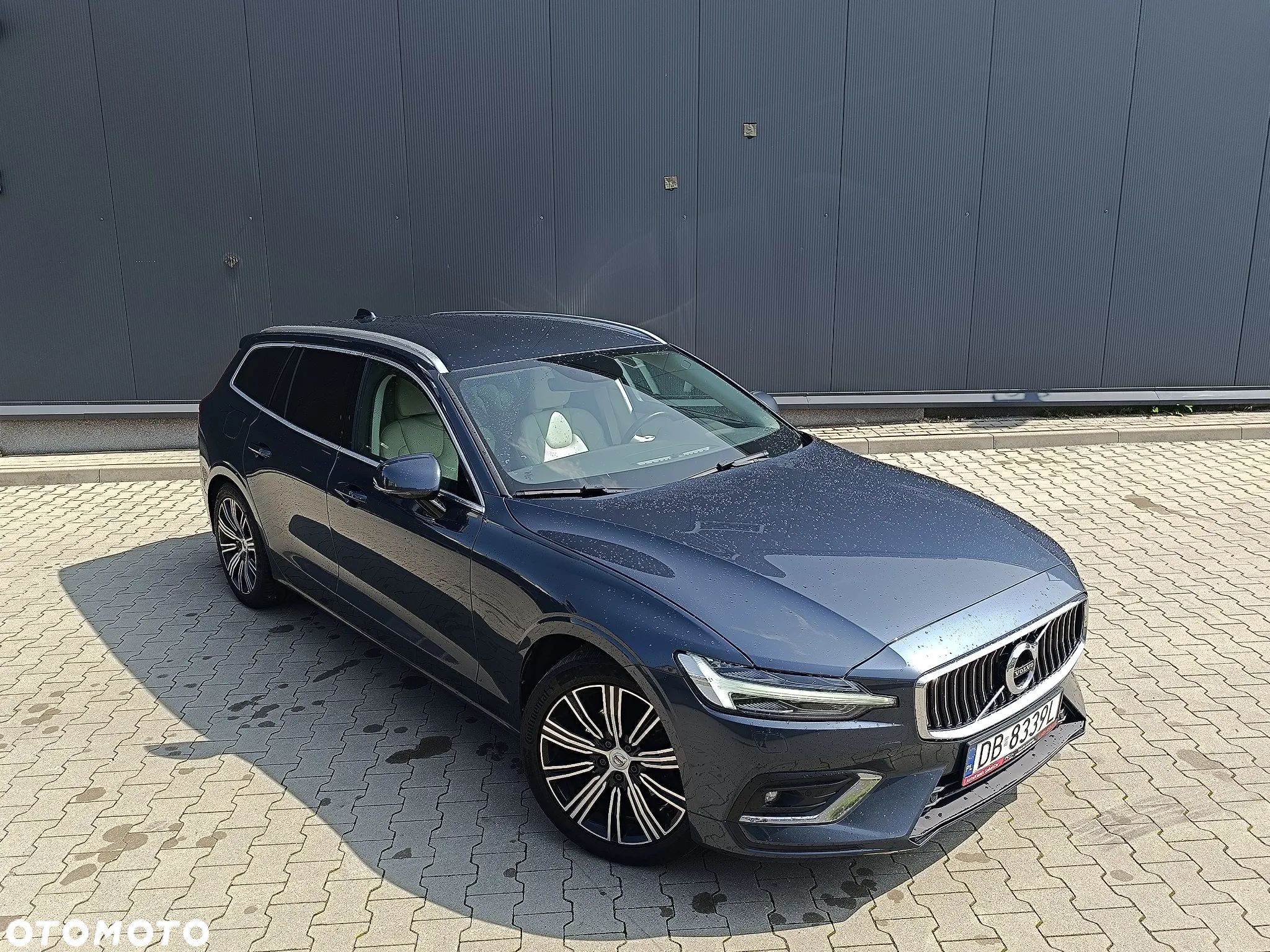 Volvo V60 D4 Inscription - 1