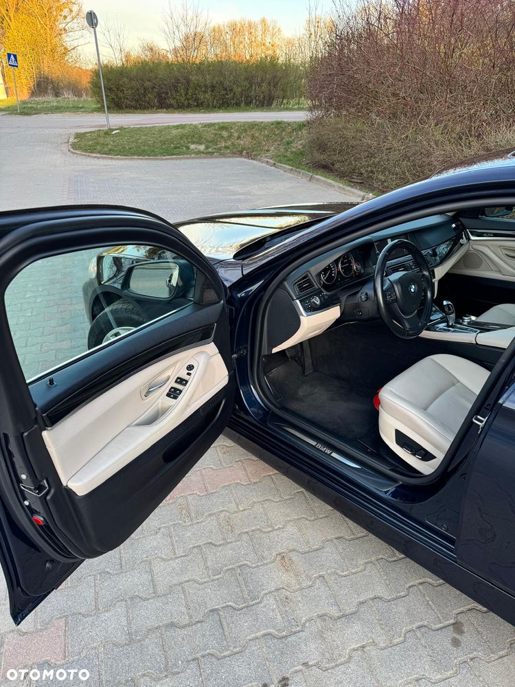 BMW Seria 5 520d - 12