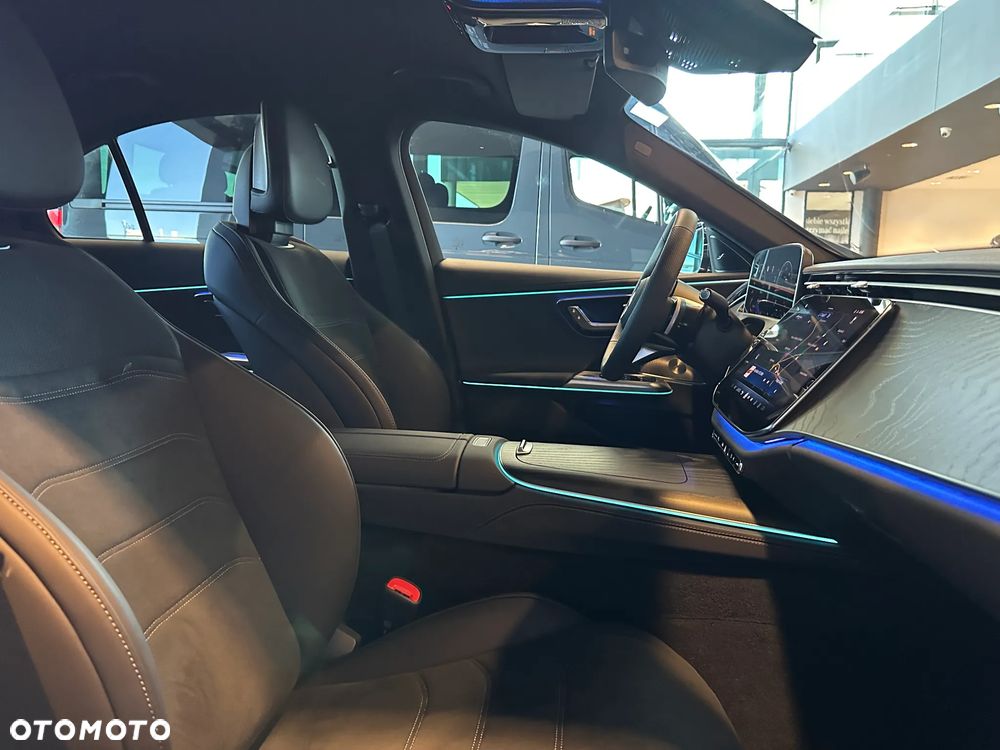 Mercedes-Benz Klasa E 220 d mHEV AMG 9G-Tronic - 17