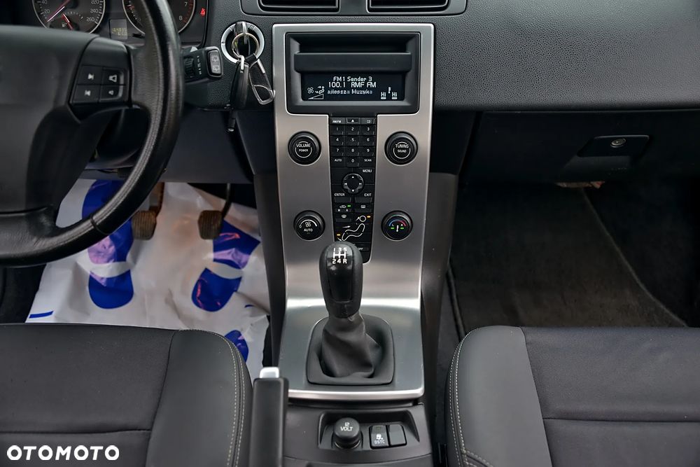 Volvo V50 1.8 Momentum - 34