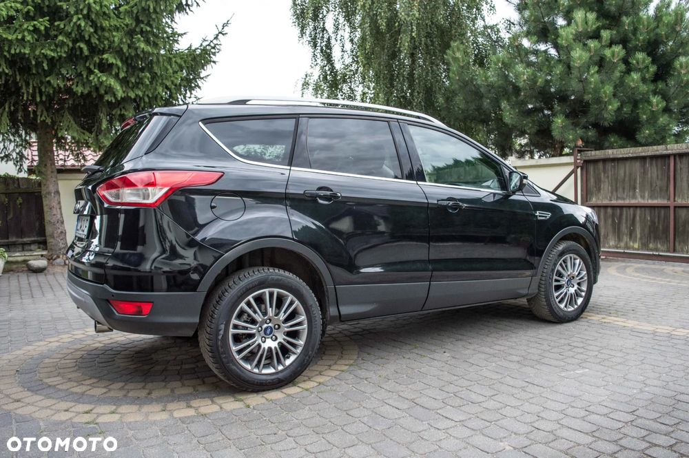 Ford Kuga 2.0 TDCi 2x4 Titanium - 10