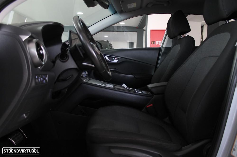 Hyundai Kauai 64 kWh Premium+LED — fotografia 7