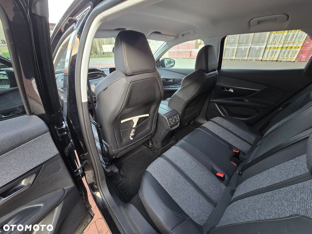 Peugeot 3008 1.6 BlueHDi Allure S&S - 16