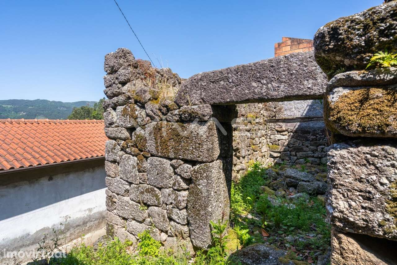 Moradia para Restaurar T0 Venda em Ventosa e Cova,Vieira do Minho - Grande imagem: 4/25