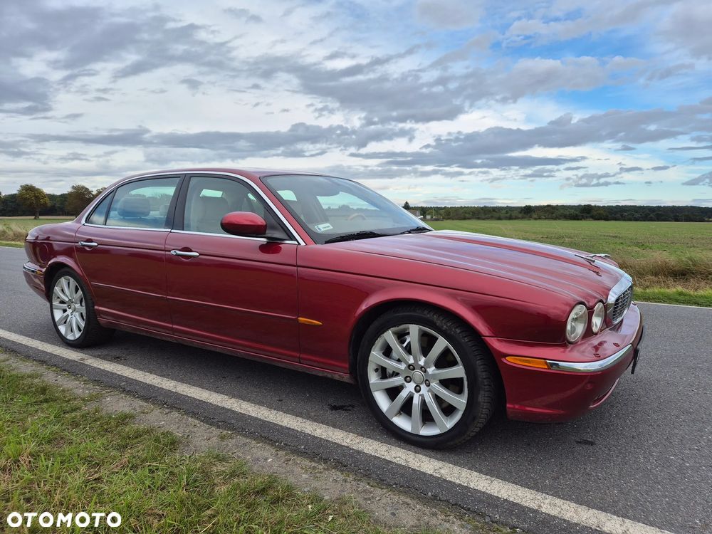 Jaguar XJ Super V8 (LWB) - 16