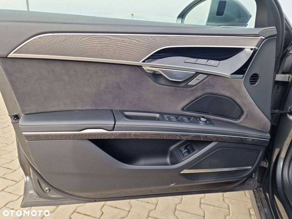 Audi A8 - 14