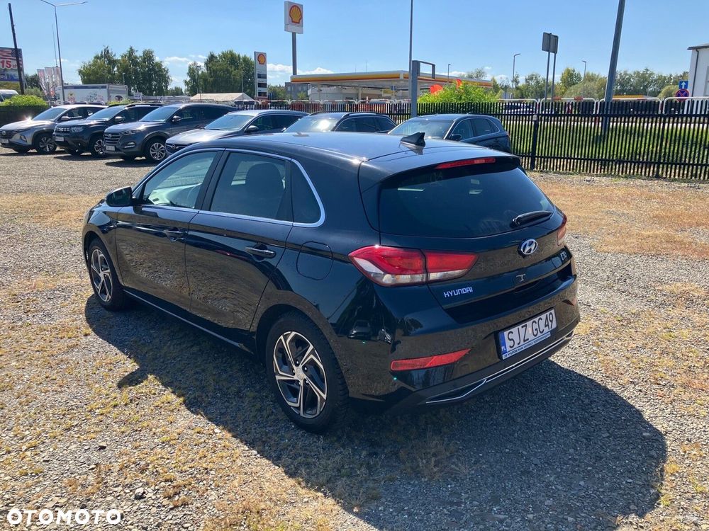 Hyundai i30 1.5 DPI Comfort - 11