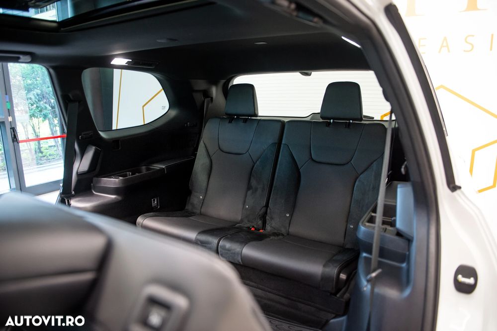 Lexus TX500 H - 36