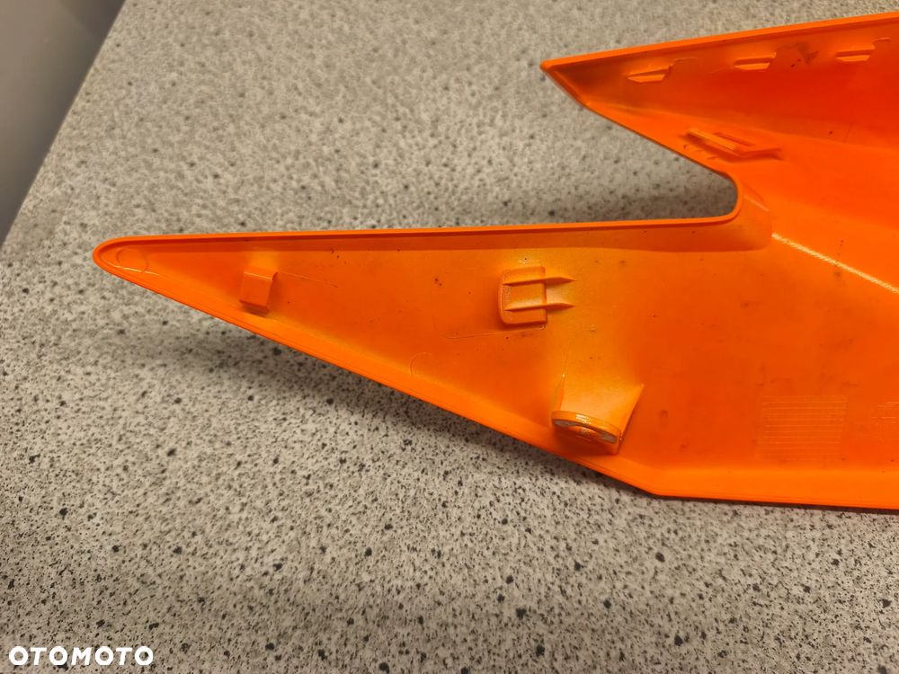 Owiewka, osłona, bok, boczek KTM 1290 Super Duke R - 12