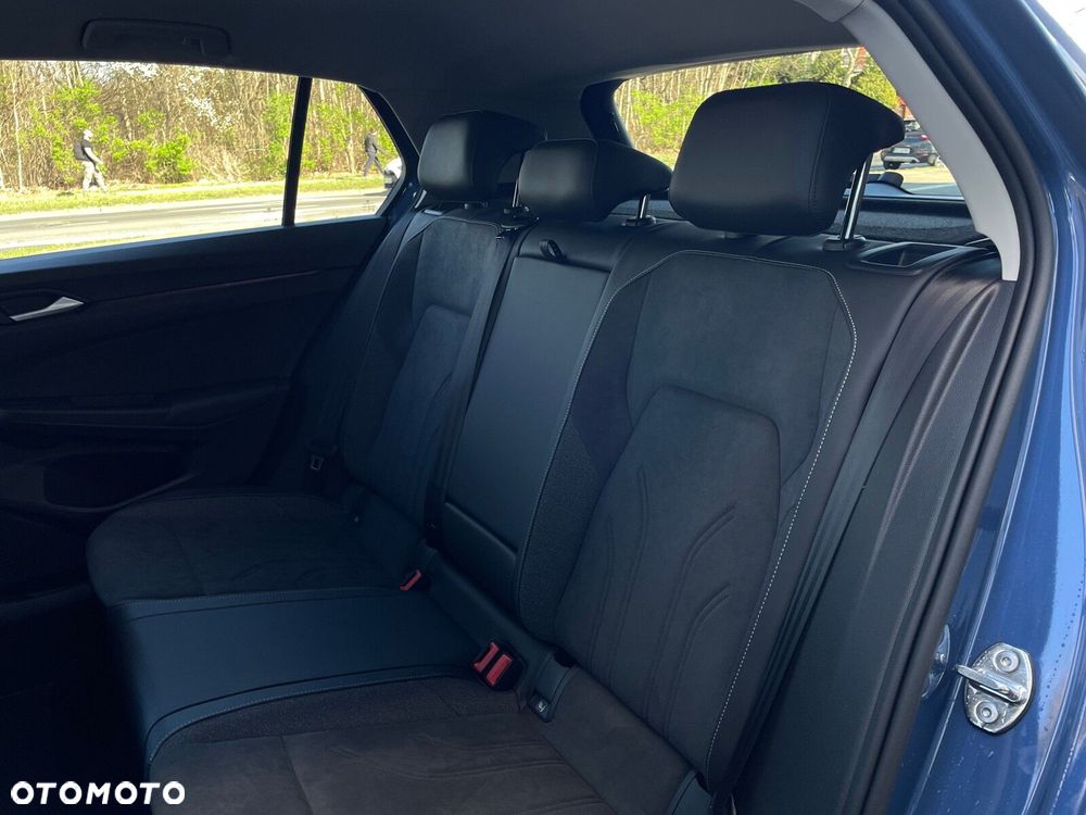 Volkswagen Golf - 28