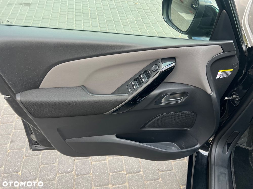Citroën C4 Grand Picasso - 13