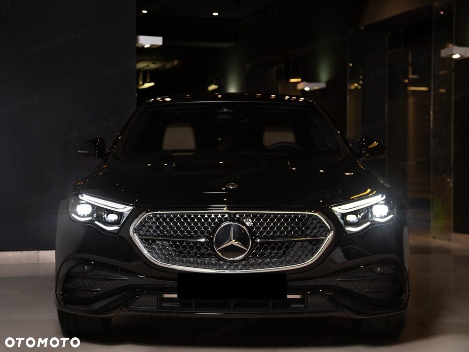 Mercedes-Benz Klasa E 220 d mHEV 4-Matic AMG 9G-Tronic - 4