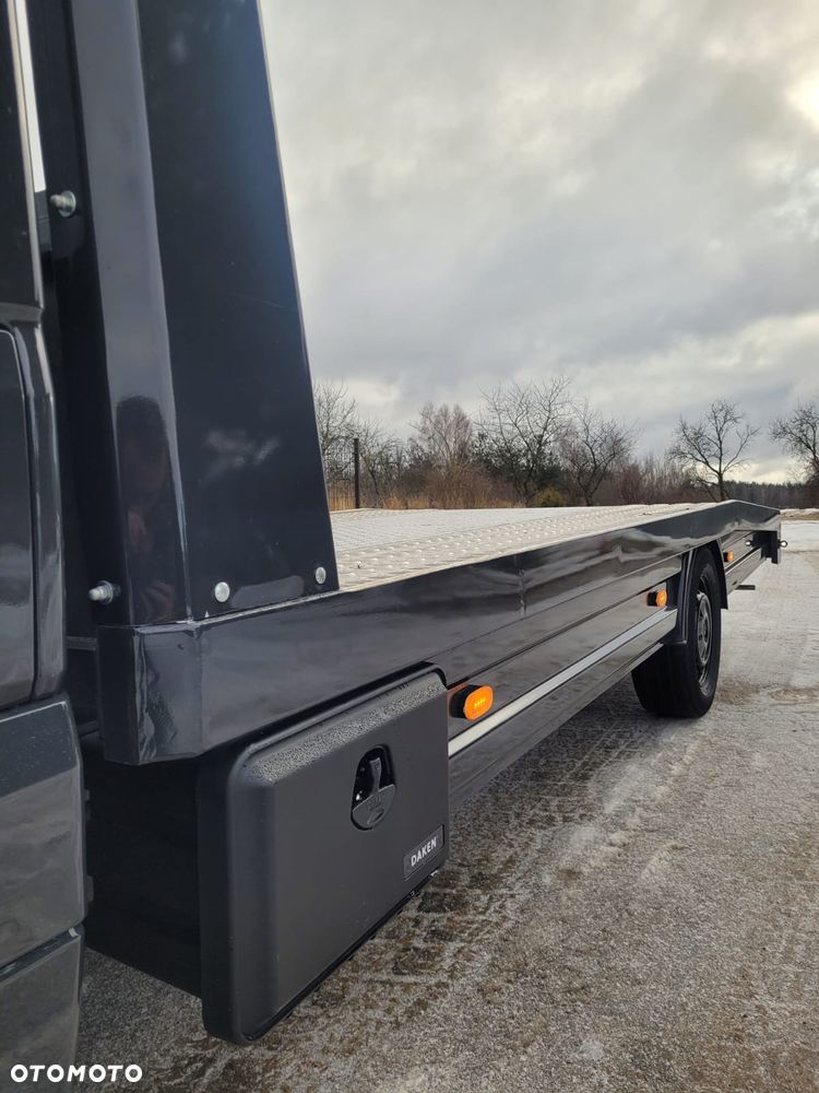 Mercedes-Benz Sprinter - 5