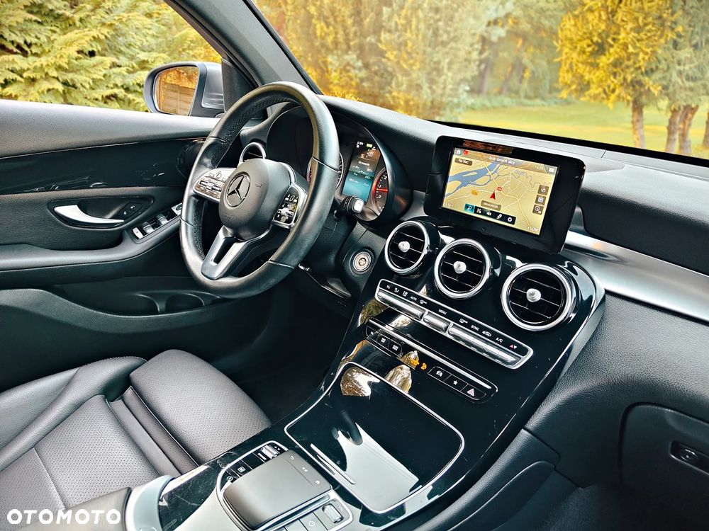 Mercedes-Benz GLC 200 4Matic 9G-TRONIC Exclusive - 32