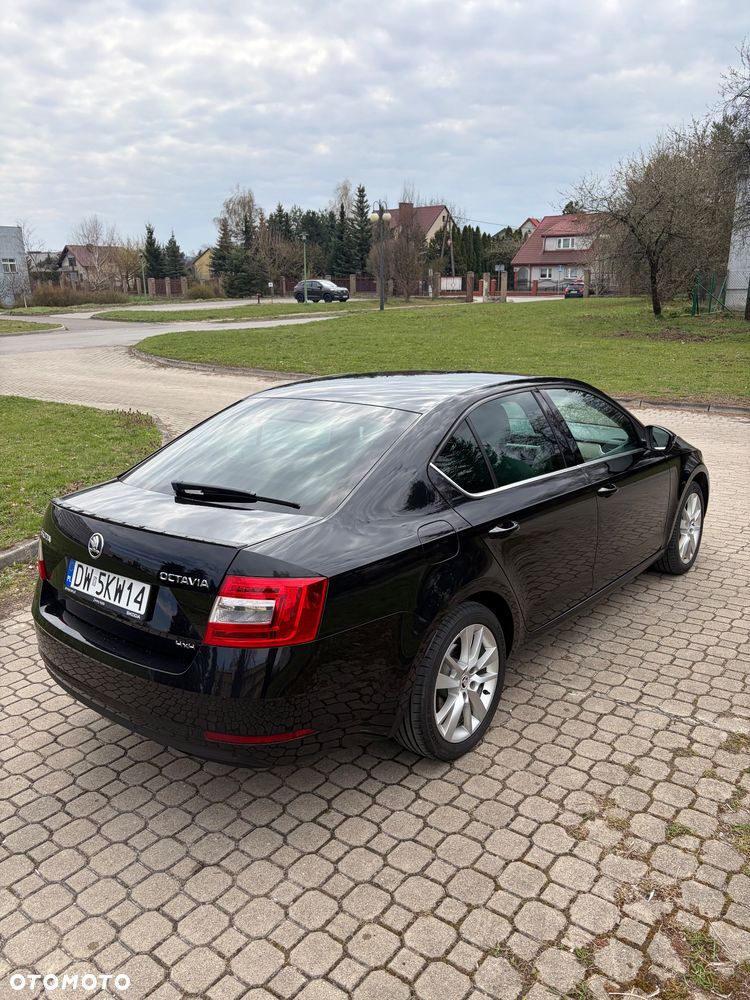 Skoda Octavia 2.0 TDI SCR 4x4 Style DSG - 8