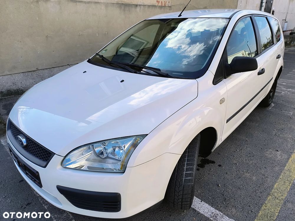 Ford Focus 1.6 TDCi DPF Ambiente - 1