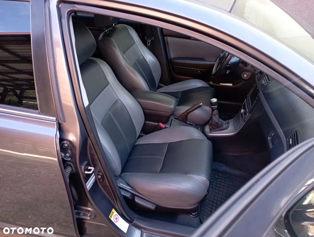Toyota Avensis 2.2 D-4D Prestige - 10