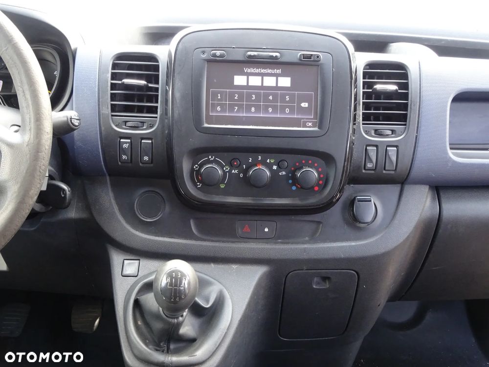 Opel Vivaro - 19