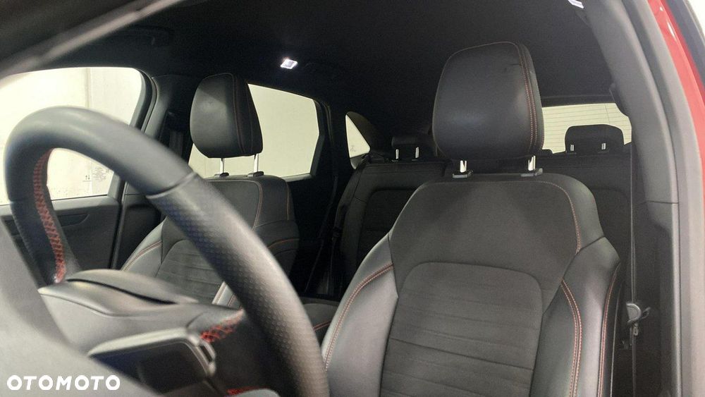 Ford Kuga - 10