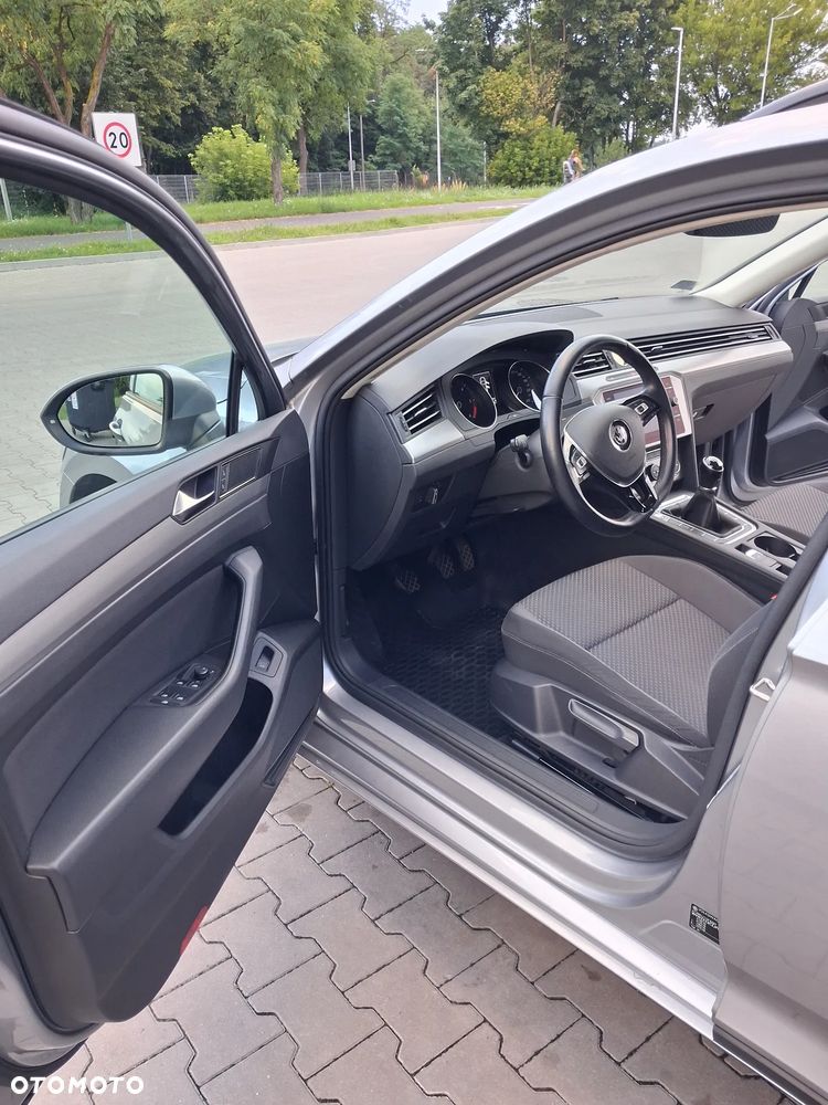 Volkswagen Passat 2.0 TDI BMT City - 16