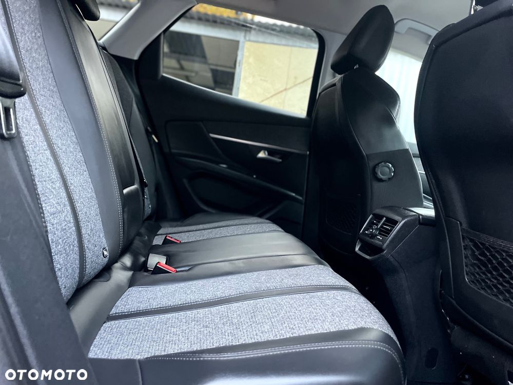 Peugeot 3008 1.6 BlueHDi Allure S&S EAT6 - 14