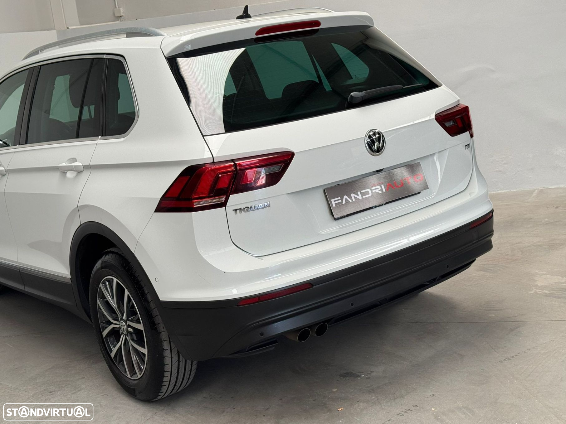 VW Tiguan 1.6 TDI Trendline - 14