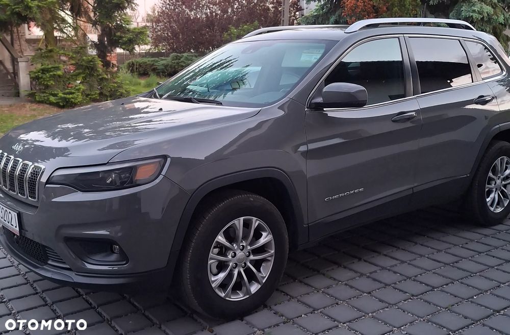 Jeep Cherokee - 14