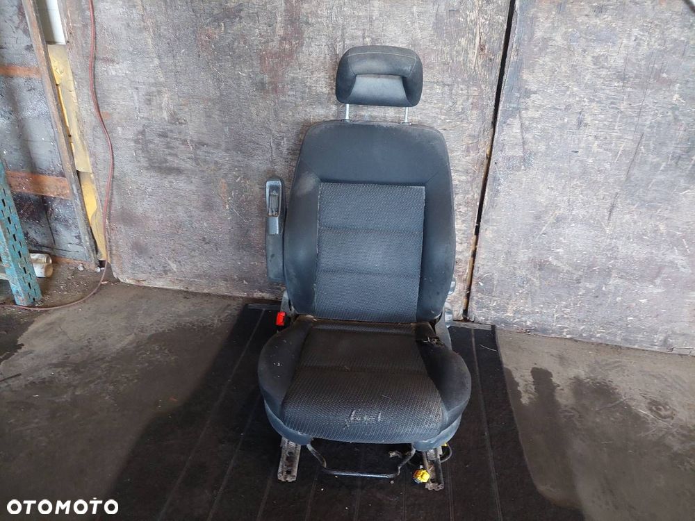 FOTEL LEWY PRZÓD OBROTOWY KIEROWCY SEAT ALHAMBRA MK1 SHARAN GALAXY - 1