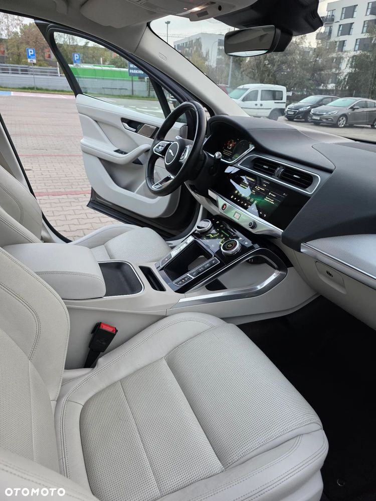 Jaguar I-Pace - 18