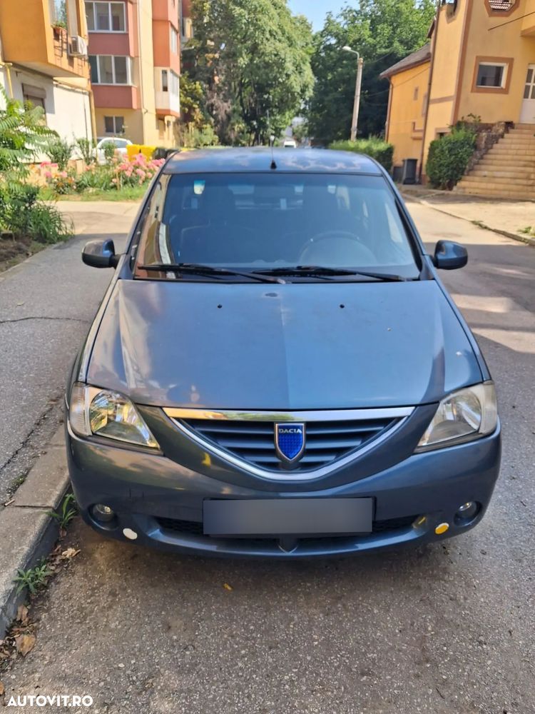 Dacia Logan 1.6 16V Prestige - 1