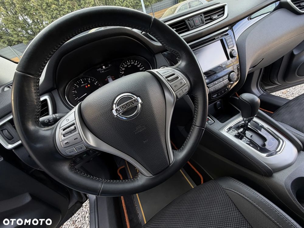 Nissan Qashqai 1.2 DIG-T Xtronic N-Connecta - 26