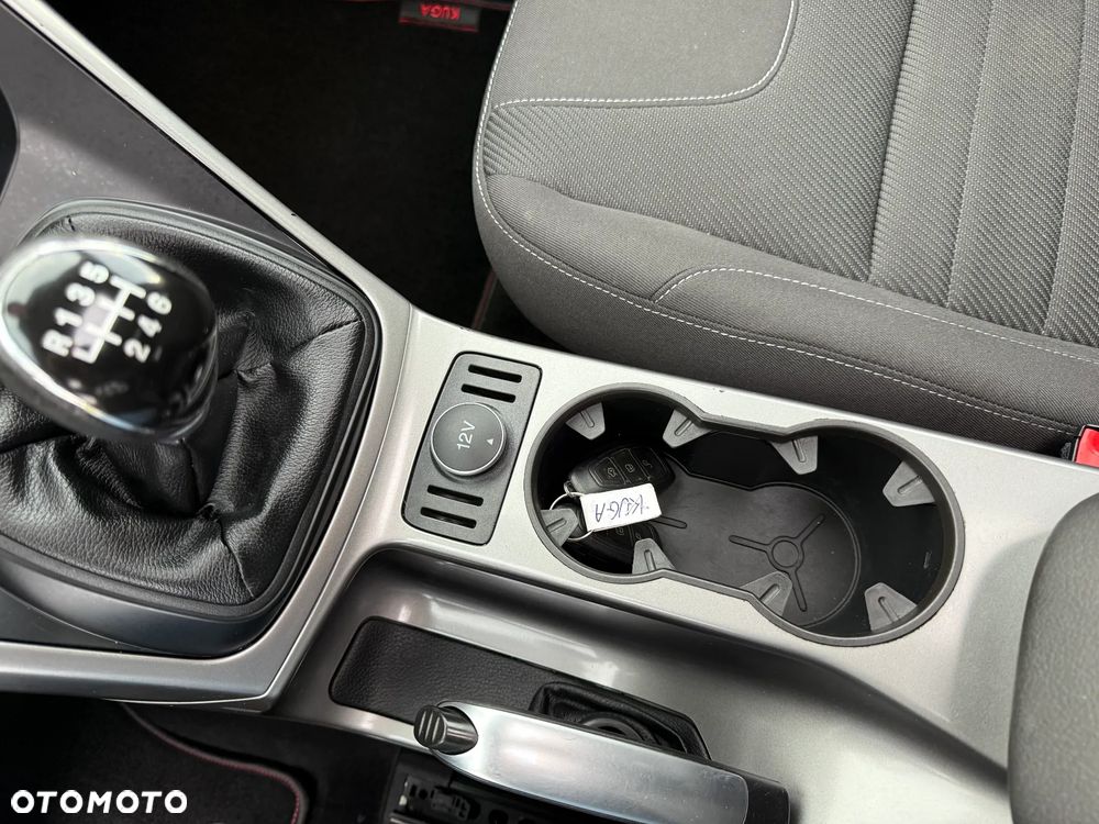 Ford Kuga 1.6 EcoBoost 2x4 Titanium - 29