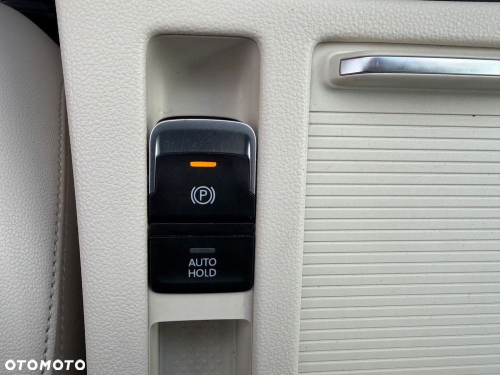 Volkswagen Passat 2.0 TSI 4Mot Elegance DSG - 34