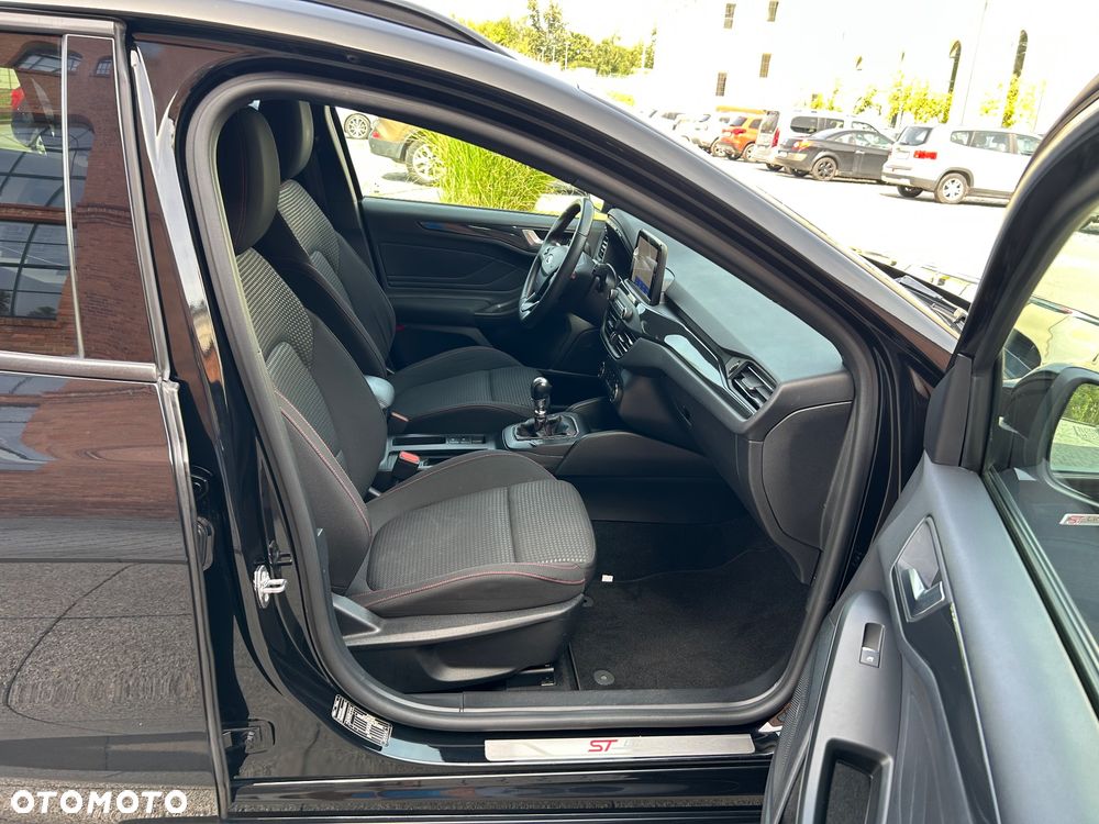 Ford Focus 1.5 EcoBoost STart-Stopp-System ST-LINE - 18
