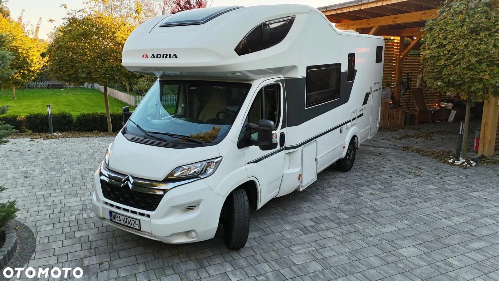 Adria CORAL XL Axess 670 DK - 11