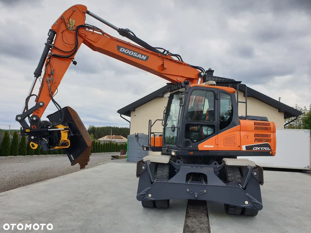 Doosan DX 170 W ROTOTILT/SPROWADZONY PIĘKNY STAN - 37