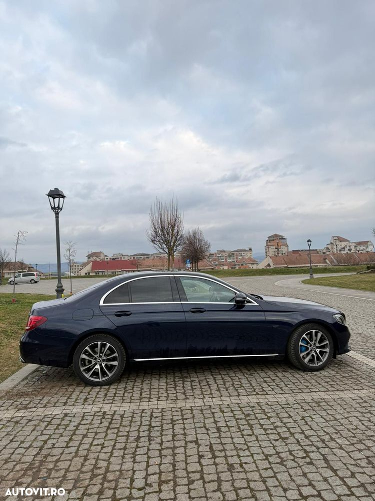 Mercedes-Benz E - 17