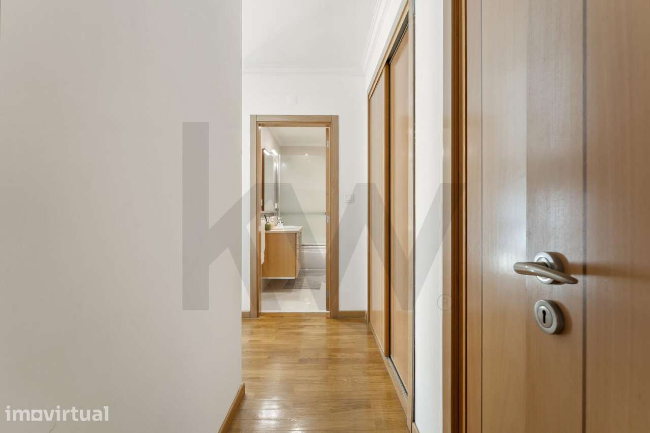 Apartamento T2, Rua Henrique Manuel Ginja Cardoso em Odivelas - Grande imagem: 2/20