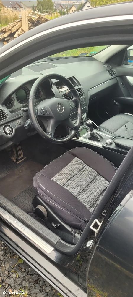Mercedes-Benz Klasa C 180 K BlueEff Avantgarde - 8