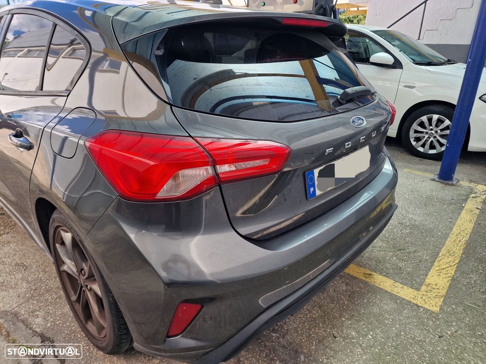 Ford Focus 1.0 EcoBoost ST-Line - 5