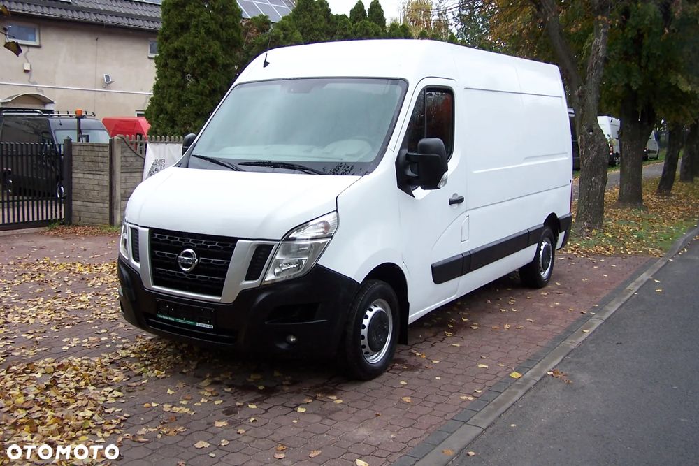 Nissan nv 400 - 2