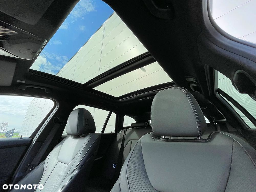 BMW Seria 3 320d xDrive MHEV M Sport sport - 27