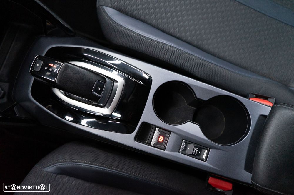 Peugeot 2008 1.2 PureTech Allure Pack EAT8 - 20