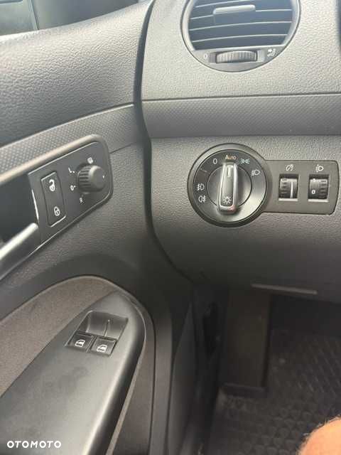 Volkswagen Caddy - 12