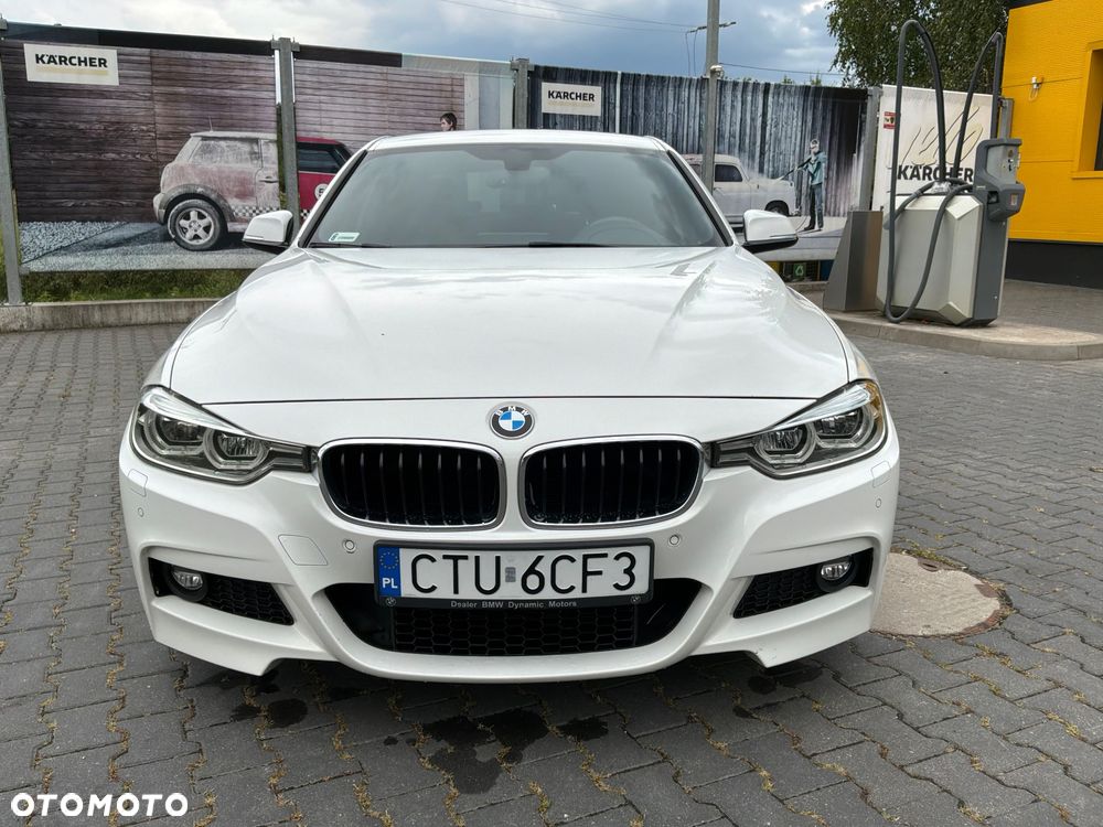 BMW Seria 3 320i M Sport - 12
